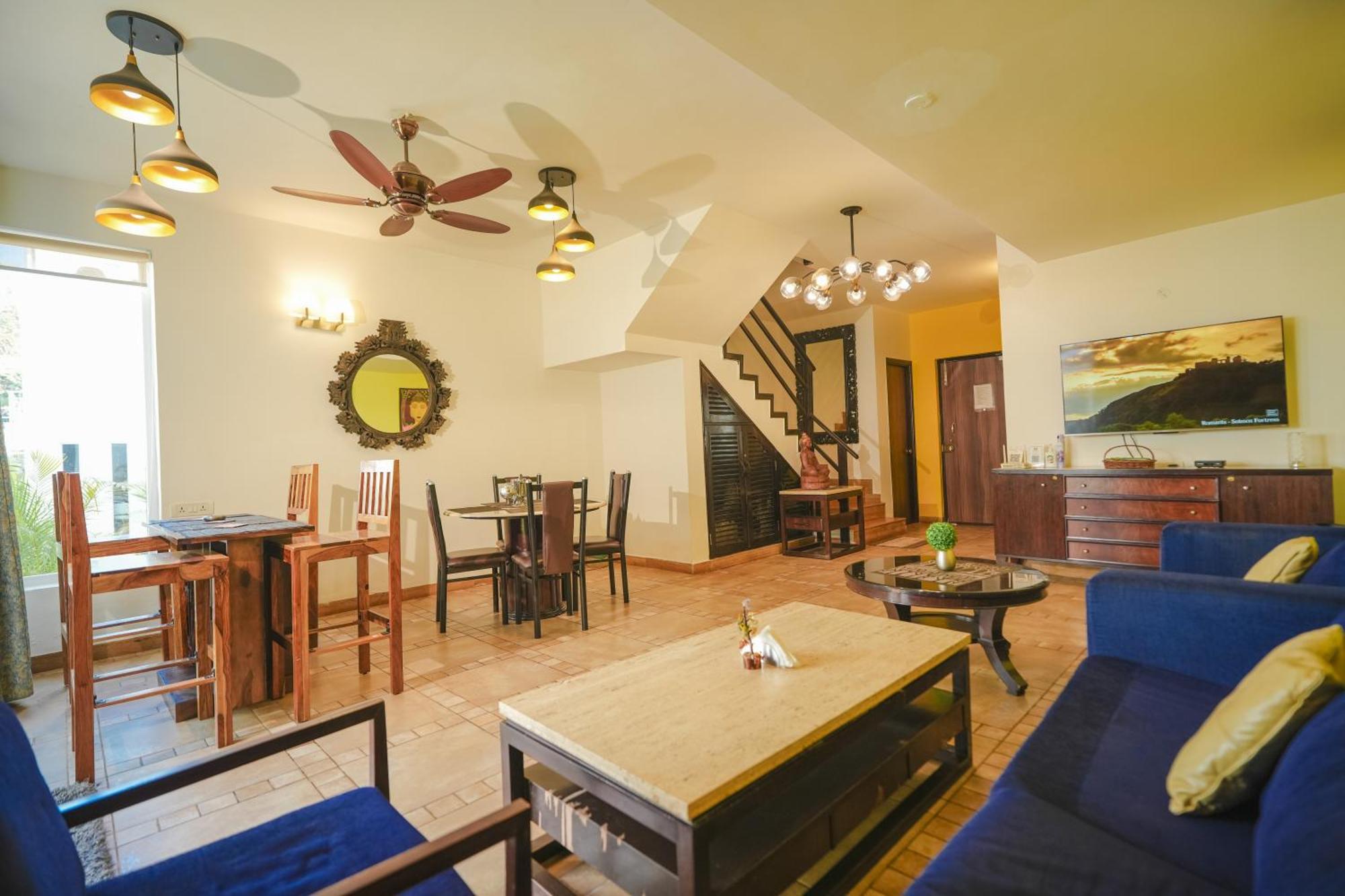 Villa M - Jia 3- 3Bhk In Candolim, Pool Facing, Near Beach, Breakfast Included Exterior foto